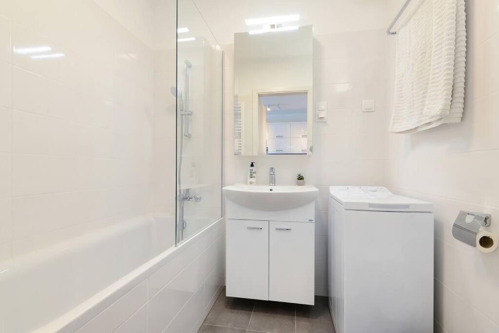 Tidewater Pearl Apartment Будапеща Екстериор снимка